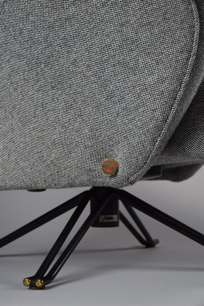Osvaldo Borsani P32 mid century lounge chair - Furniture
