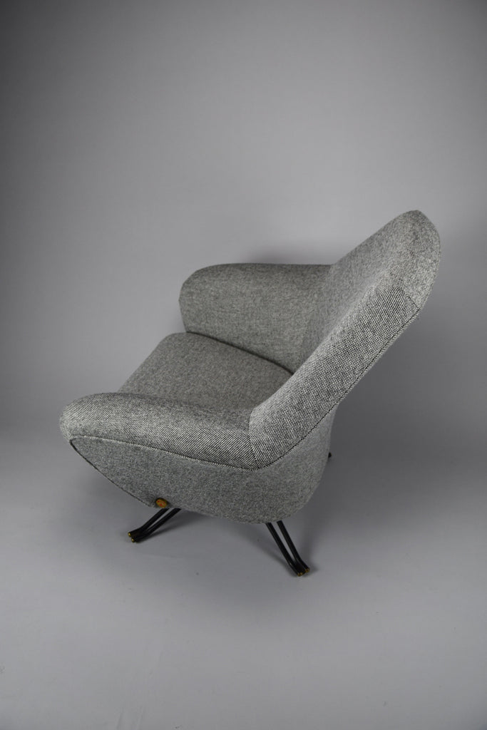Osvaldo Borsani P32 mid century lounge chair - Furniture