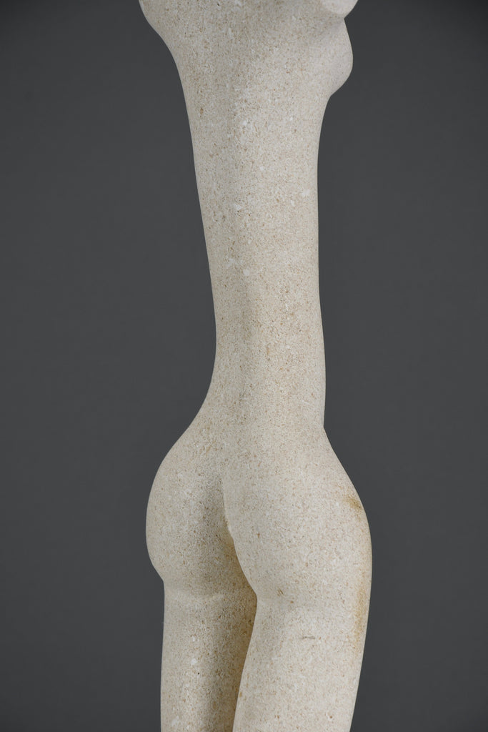 “Piccolo Idolo”, Alberto Cabiddu abstract limestone figure Italy 1996 - Art