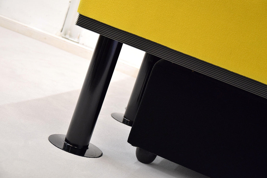 Post Modern Yellow and Black Artifort Sofa - Furniture