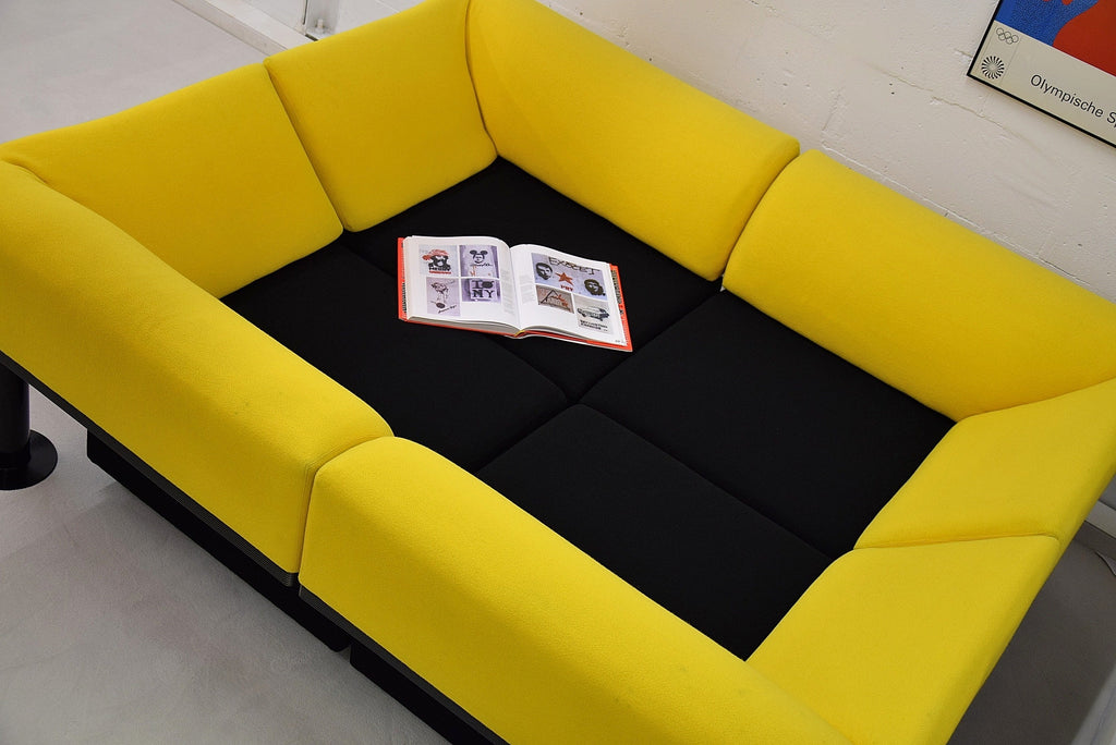 Post Modern Yellow and Black Artifort Sofa - Furniture
