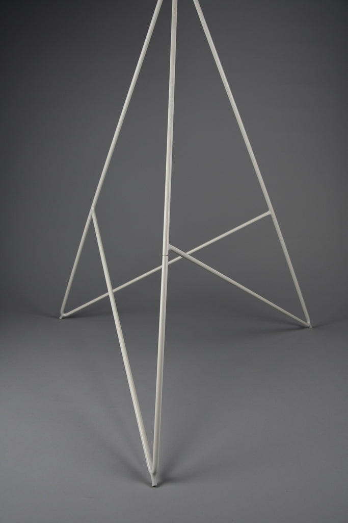 Sculptural white lacquered steel coat stand with turned wooden beads post modern style - Furniture