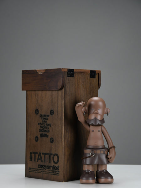 Tatto limited edition gardener meets Nike 2006 Designer Toy - Art Toys