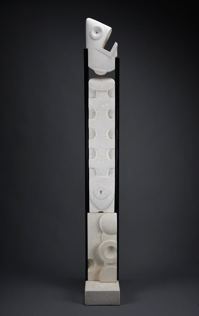 “Trova Tempo” by Alberto Cabiddu monumental modernist totem in Pietra di Vicenza 1997 - Art