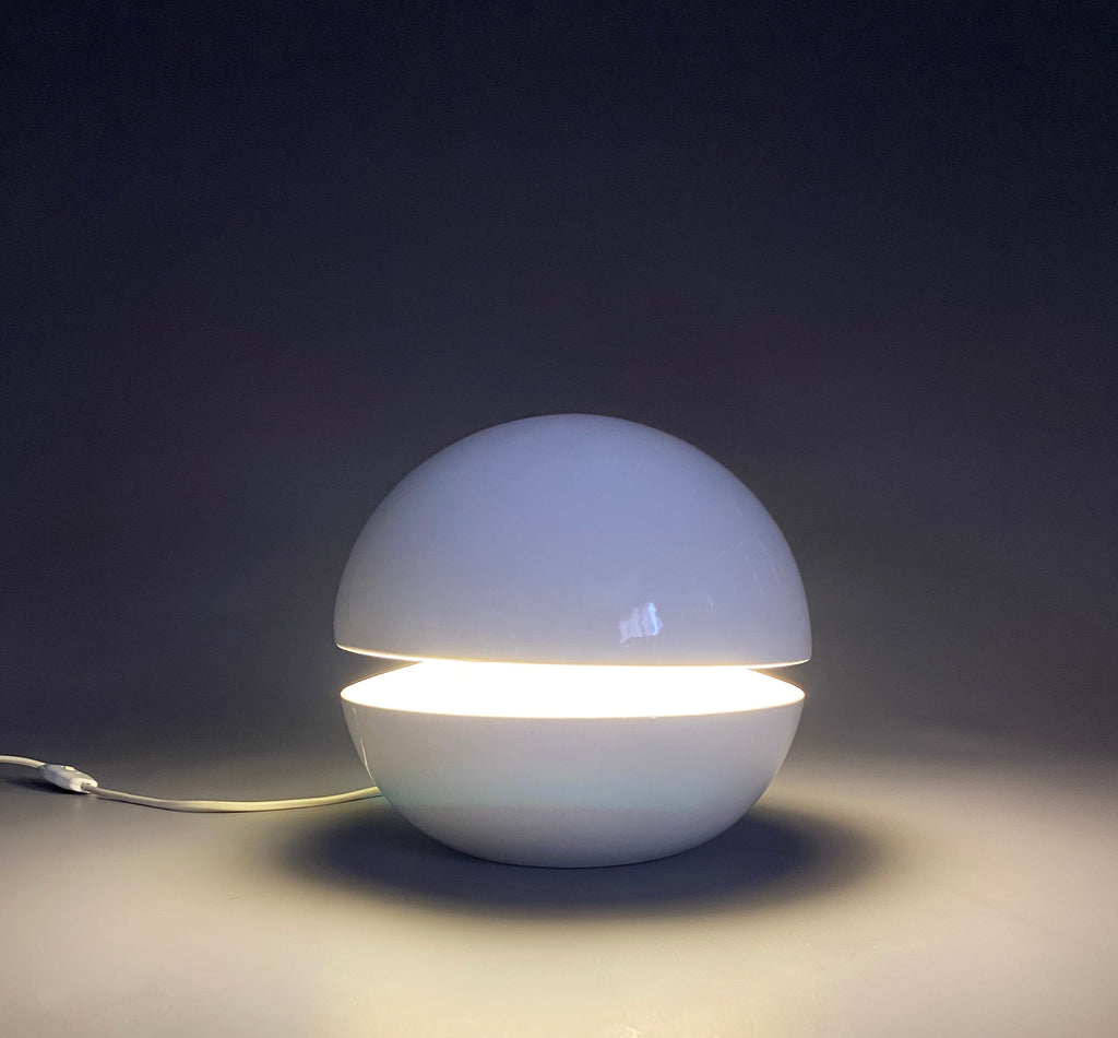 White Ceramic Mid-Century Modern Round Italian Table Lamp - Lighting