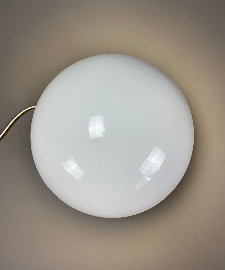 White Ceramic Mid-Century Modern Round Italian Table Lamp - Lighting