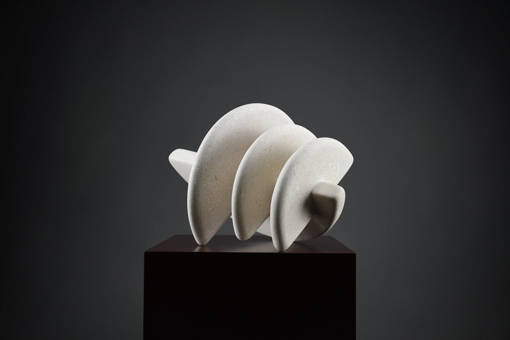 “XYZ4” by Alberto Cabiddu a harmonic dialogue in stone (1999) - Decor Sculpture