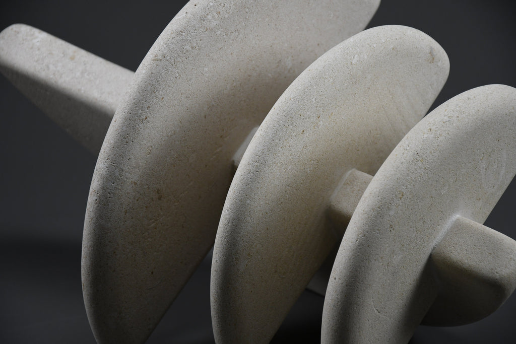 “XYZ4” by Alberto Cabiddu a harmonic dialogue in stone (1999) - Decor Sculpture