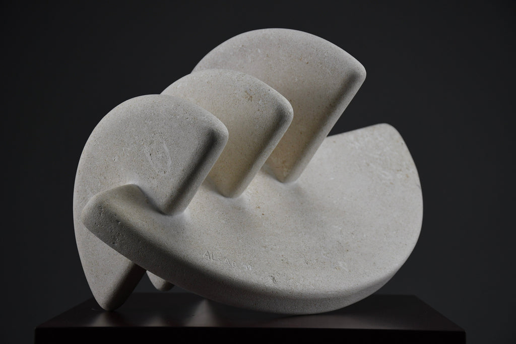 “XYZ4” by Alberto Cabiddu a harmonic dialogue in stone (1999) - Decor Sculpture